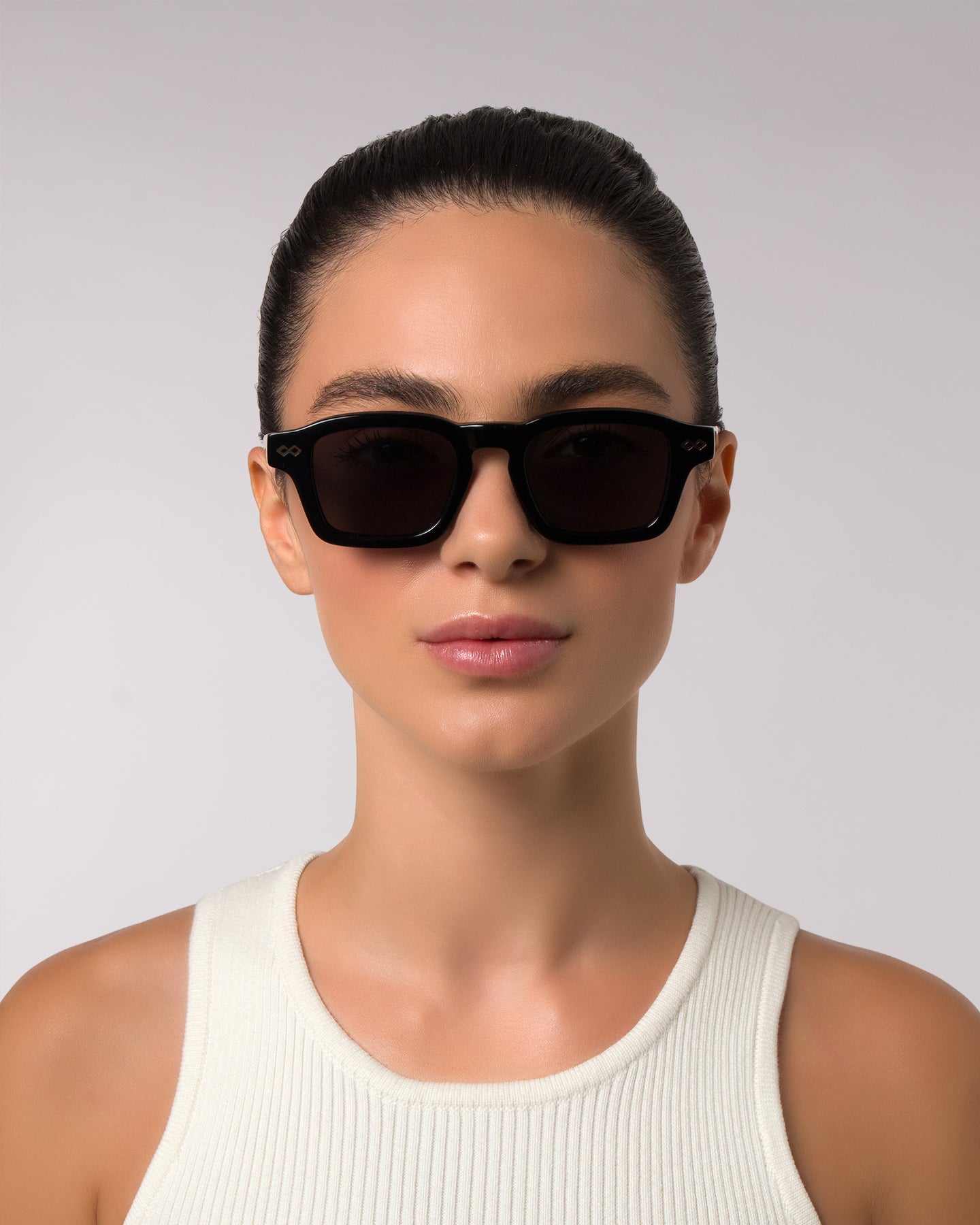 Best Sunglasses for Women – Nora Black, Available Online in USA, UK, Canada & UAE